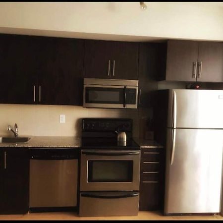 Апартаменти Beautiful Unit In Heart Of Downtown Торонто Екстер'єр фото